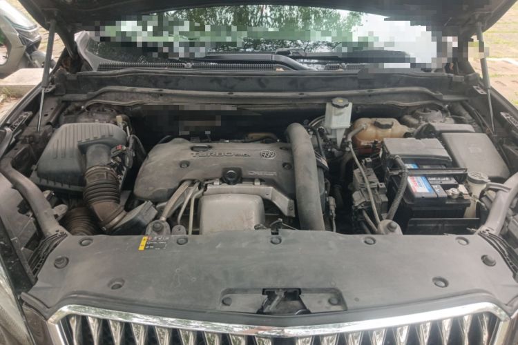 Used Buick Envision 2014 28T Four-Wheel Drive Luxury Model Engine Bay