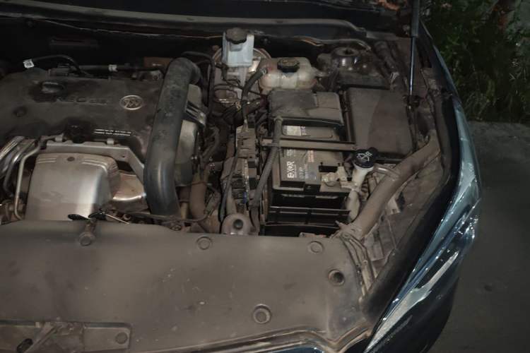 Used Buick Envision 2014 28T Four-Wheel Drive Luxury Model Engine Bay Left