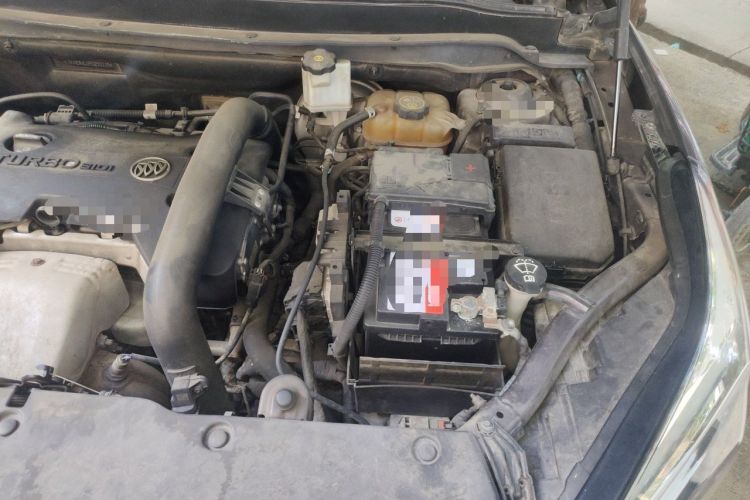 Used Buick Envision 2014 28T Four-Wheel Drive Elite Model Engine Bay Left