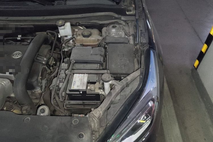 Used Buick Envision 2014 28T Four-Wheel Drive Luxury Model Engine Bay Left