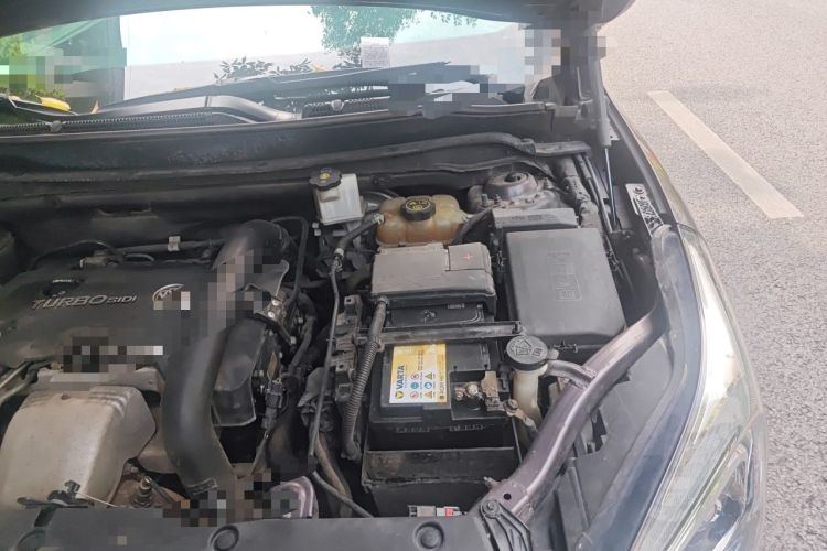 Used Buick Envision 2014 28T Four-Wheel Drive Elite Model Engine Bay Left