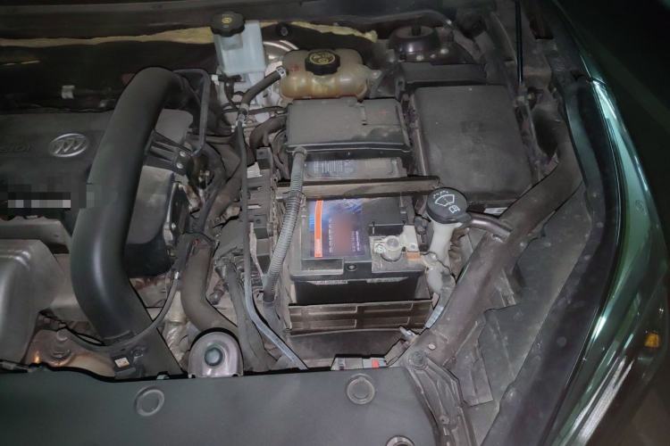 Used Buick Envision 2014 28T Four-Wheel Drive Elite Model Engine Bay Left