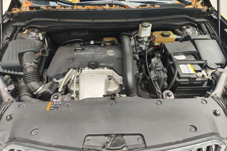Used Buick Envision 2014 28T Four-Wheel Drive Elite Model Engine Bay
