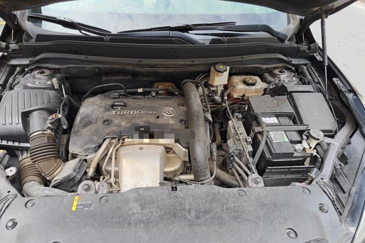 Used Buick Envision 2014 28T Four-Wheel Drive Elite Model Engine Bay