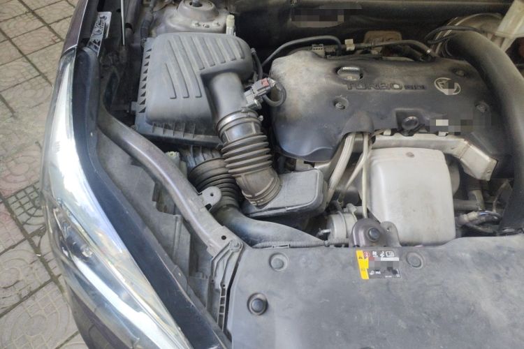 Used Buick Envision 2014 28T Four-Wheel Drive Elite Model Engine Bay Right