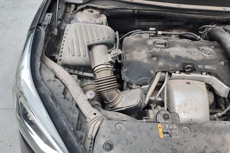 Used Buick Envision 2014 28T Four-Wheel Drive Luxury Model Engine Bay Right