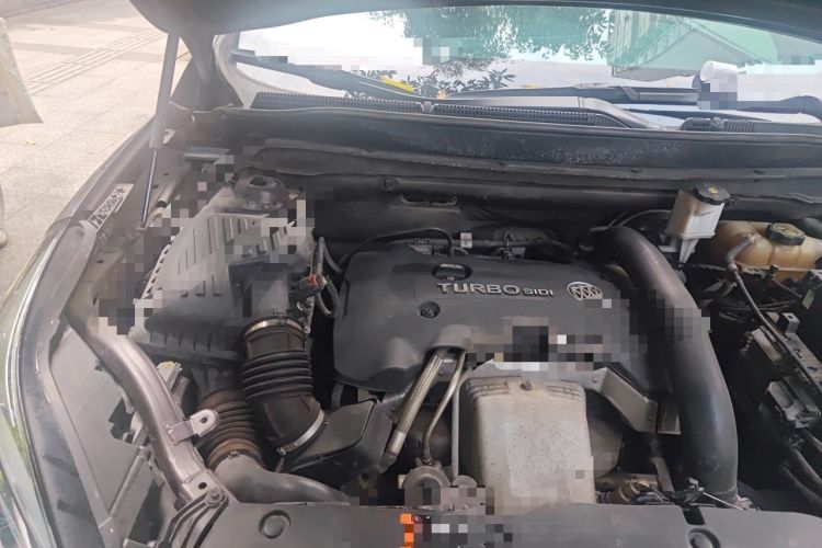 Used Buick Envision 2014 28T Four-Wheel Drive Elite Model Engine Bay Right