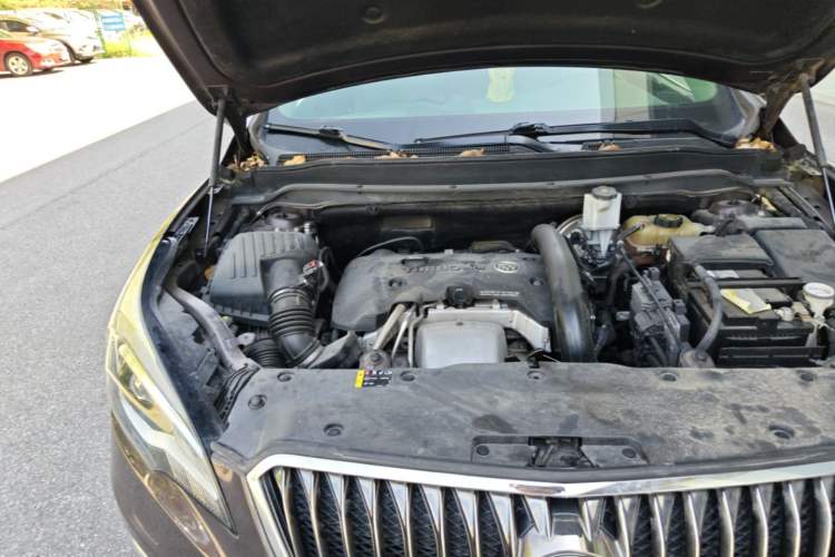 Used Buick Envision 2014 28T Four-Wheel Drive Luxury Model Engine Bay Right