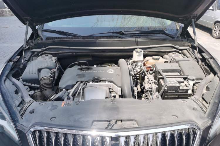 Used Buick Envision 2014 28T Four-Wheel Drive Luxury Model Engine Bay