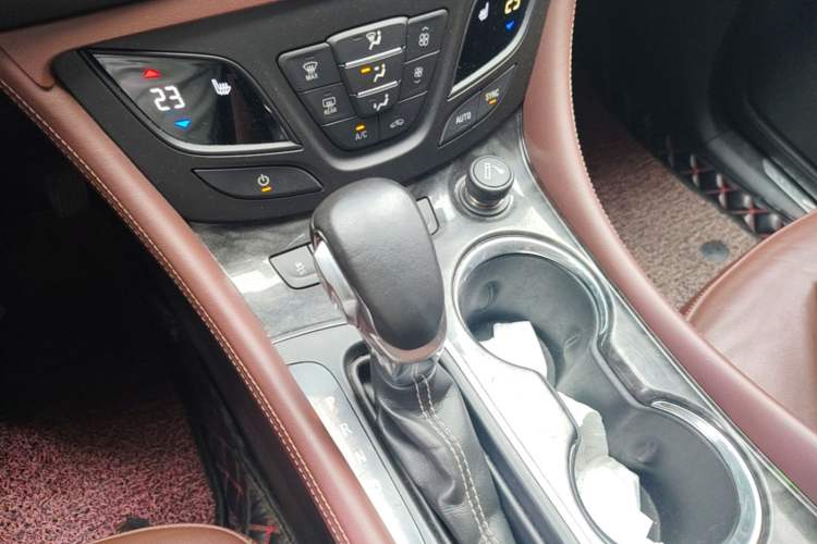 Used Buick Envision 2014 28T Four-Wheel Drive Elite Model Gear Lever
