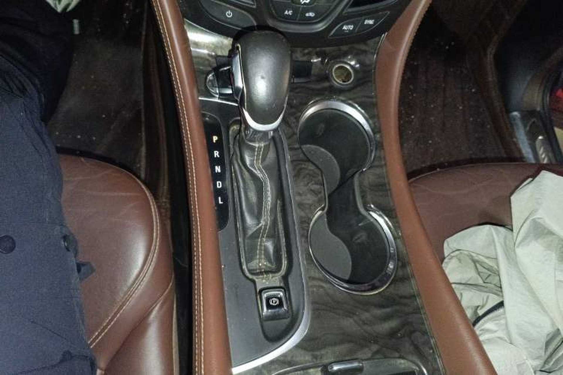 Used Buick Envision 2014 28T Four-Wheel Drive Elite Model Gear Lever