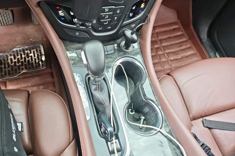 Used Buick Envision 2014 28T Four-Wheel Drive Luxury Model Gear Lever