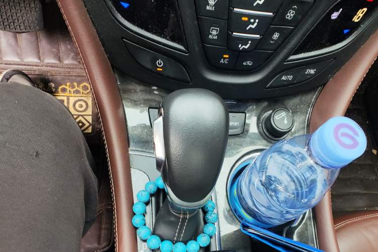 Used Buick Envision 2014 28T Four-Wheel Drive Elite Model Gear Lever