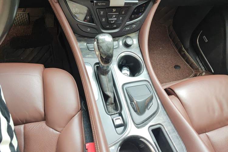 Used Buick Envision 2014 28T All-Wheel-Drive Versatile Sports Flagship Edition Gear Lever
