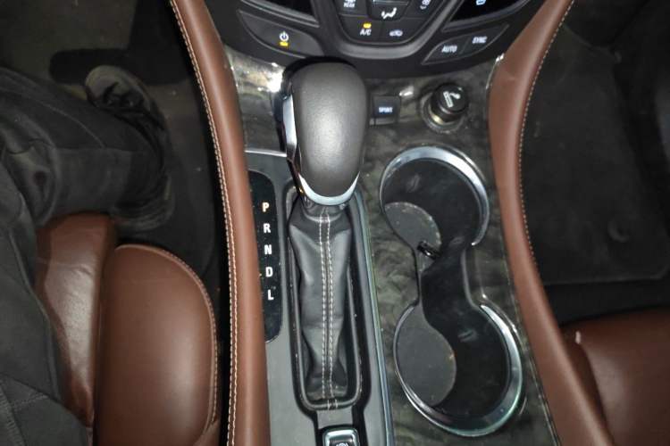 Used Buick Envision 2014 28T Four-Wheel Drive Luxury Model Gear Lever