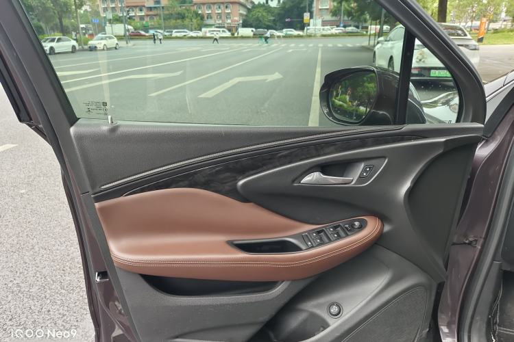 Used Buick Envision 2014 28T Four-Wheel Drive Elite Model Interior 2
