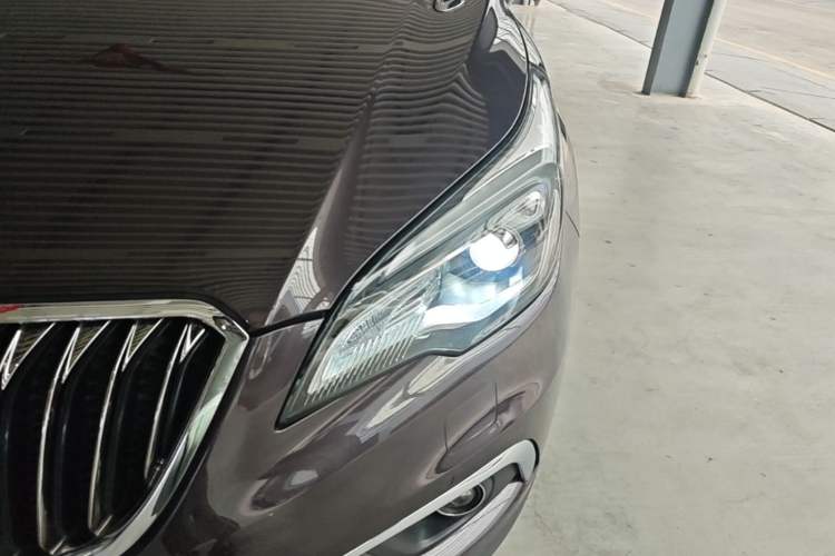 Used Buick Envision 2014 28T Four-Wheel Drive Luxury Model Left Front Headlight