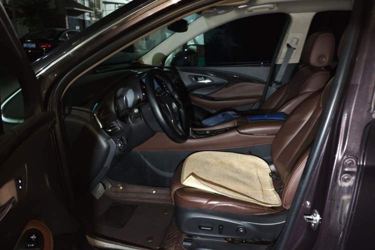 Used Buick Envision 2014 28T Four-Wheel Drive Luxury Model Left Front Seat