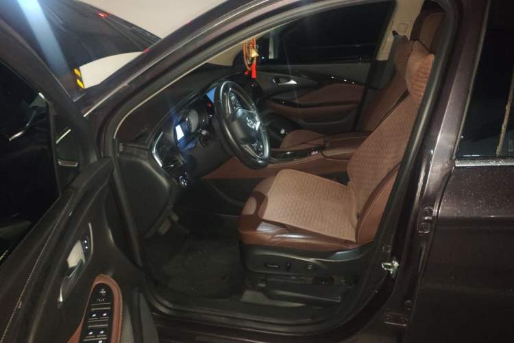 Used Buick Envision 2014 28T Four-Wheel Drive Elite Model Left Front Seat