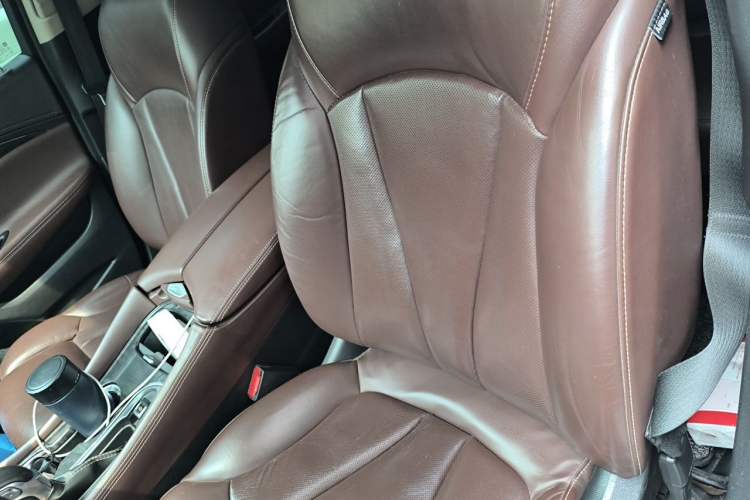 Used Buick Envision 2014 28T Four-Wheel Drive Luxury Model Left Front Seat