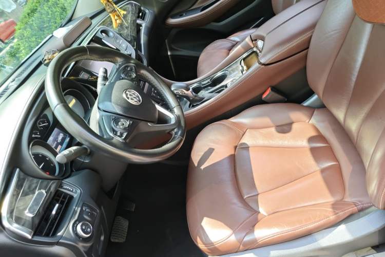 Used Buick Envision 2014 28T Four-Wheel Drive Elite Model Left Front Seat