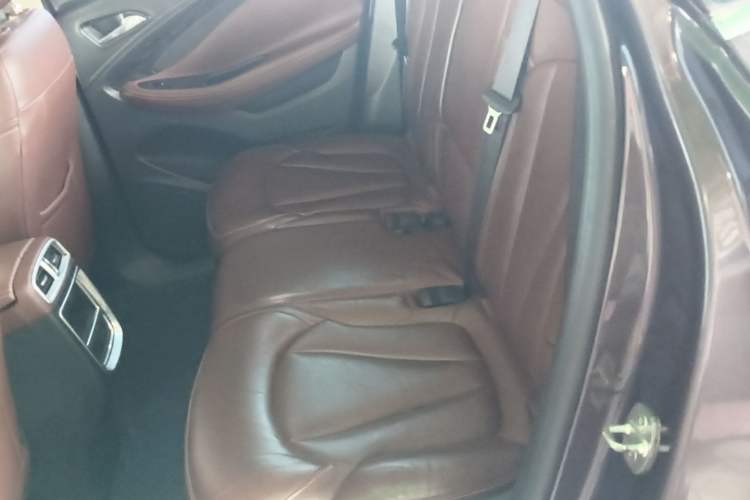 Used Buick Envision 2014 28T Four-Wheel Drive Elite Model Left Rear Seat