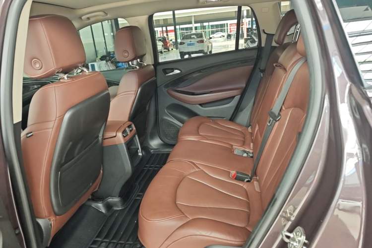 Used Buick Envision 2014 28T Four-Wheel Drive Luxury Model Left Rear Seat