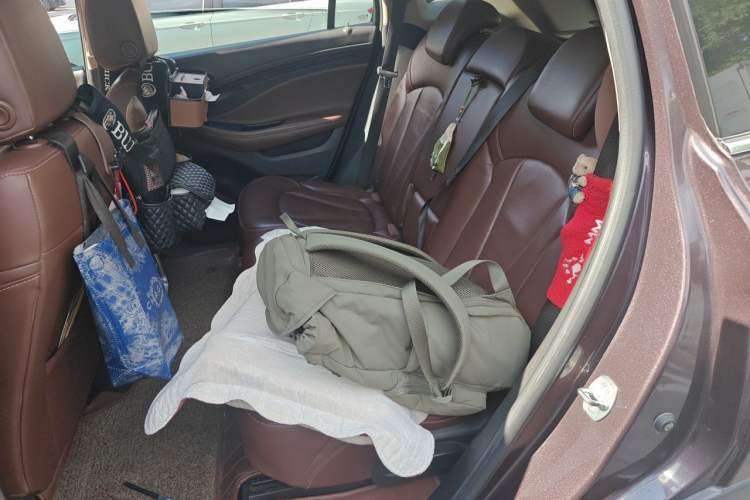 Used Buick Envision 2014 28T Four-Wheel Drive Elite Model Left Rear Seat