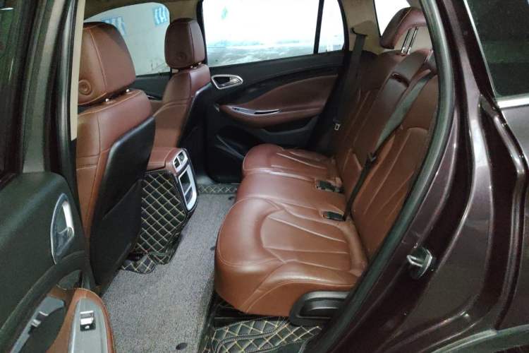 Used Buick Envision 2014 28T Four-Wheel Drive Luxury Model Left Rear Seat