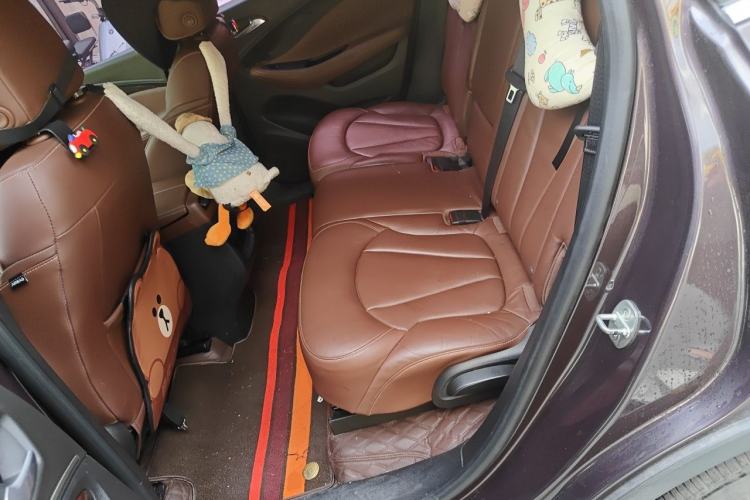 Used Buick Envision 2014 28T Four-Wheel Drive Elite Model Left Rear Seat