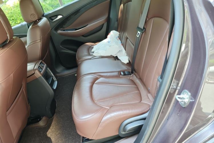 Used Buick Envision 2014 28T Four-Wheel Drive Elite Model Left Rear Seat