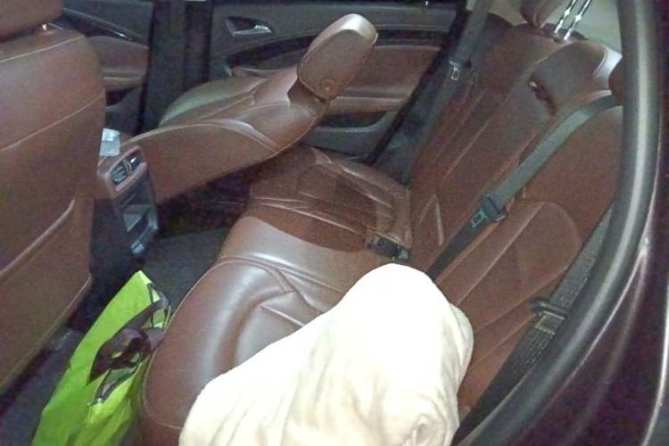 Used Buick Envision 2014 28T Four-Wheel Drive Elite Model Left Rear Seat