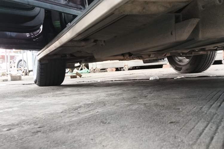 Used Buick Envision 2014 28T Four-Wheel Drive Elite Model Left Side Sill