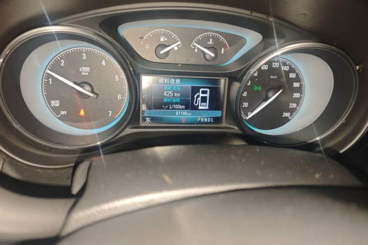 Used Buick Envision 2014 28T Four-Wheel Drive Elite Model Odometer Close Up