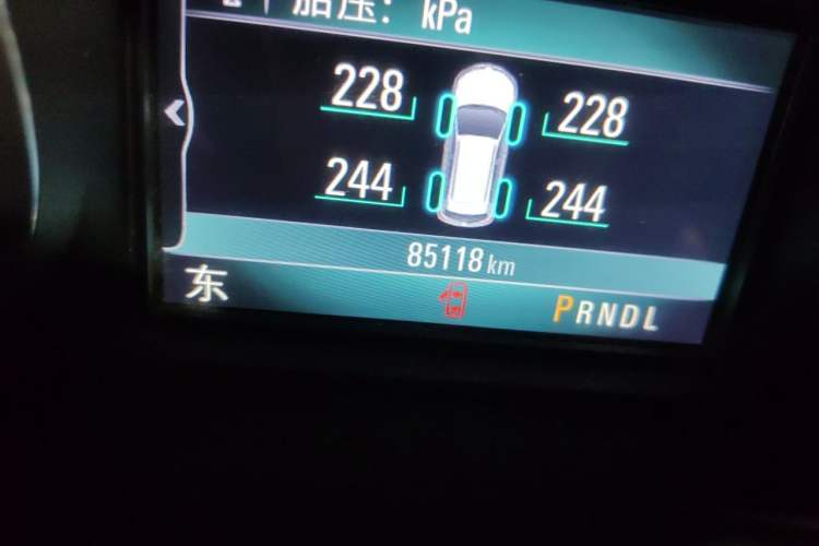 Used Buick Envision 2014 28T Four-Wheel Drive Elite Model Odometer Close Up