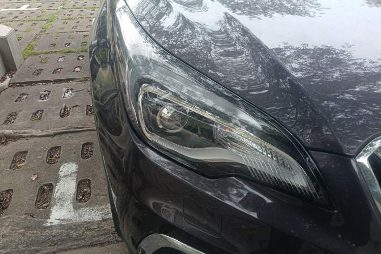 Used Buick Envision 2014 28T Four-Wheel Drive Luxury Model Right Front Headlight