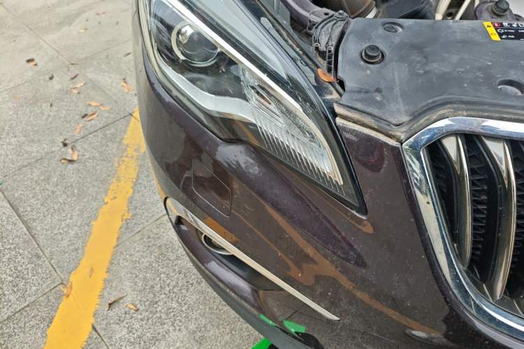 Used Buick Envision 2014 28T Four-Wheel Drive Luxury Model Right Front Headlight