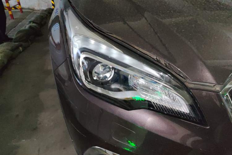 Used Buick Envision 2014 28T Four-Wheel Drive Luxury Model Right Front Headlight