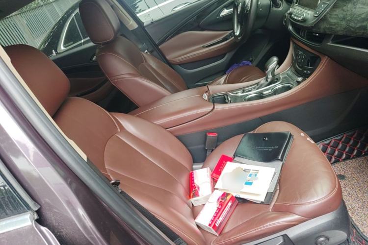 Used Buick Envision 2014 28T Four-Wheel Drive Elite Model Right Front Seat