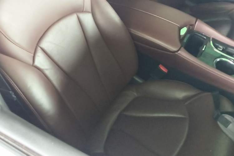 Used Buick Envision 2014 28T Four-Wheel Drive Elite Model Right Front Seat