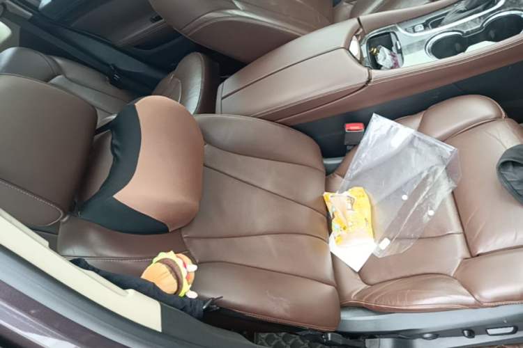 Used Buick Envision 2014 28T Four-Wheel Drive Luxury Model Right Front Seat