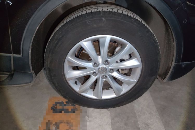 Used Buick Envision 2014 28T Four-Wheel Drive Luxury Model Right Front Wheel Hub