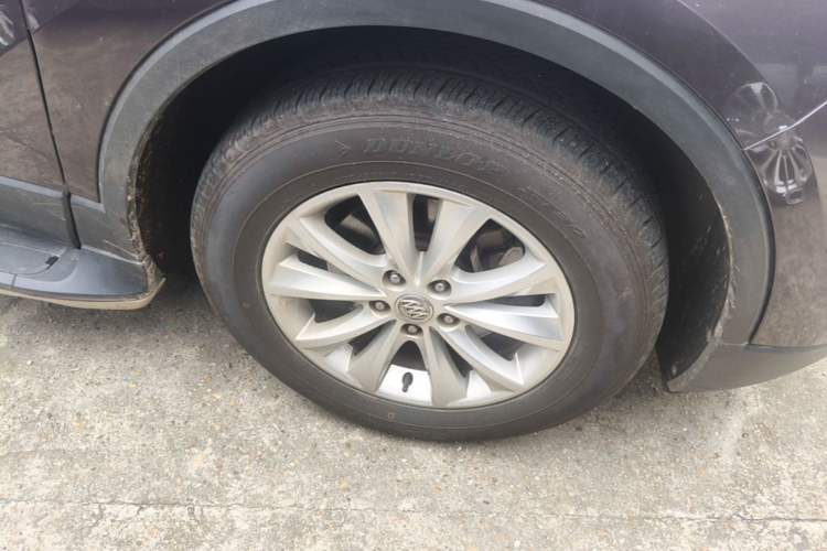 Used Buick Envision 2014 28T Four-Wheel Drive Luxury Model Right Front Wheel Hub