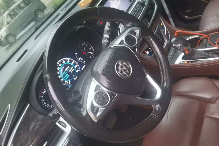 Used Buick Envision 2014 28T All-Wheel-Drive Versatile Sports Flagship Edition Steering Wheel