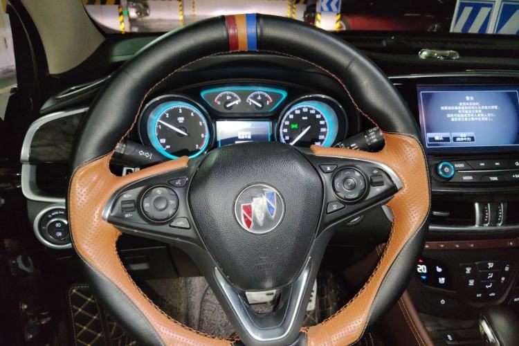 Used Buick Envision 2014 28T Four-Wheel Drive Luxury Model Steering Wheel