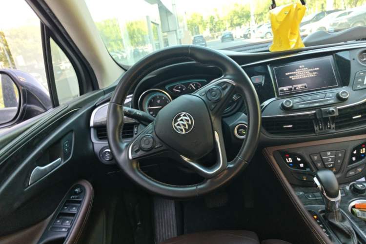 Used Buick Envision 2014 28T Four-Wheel Drive Luxury Model Steering Wheel