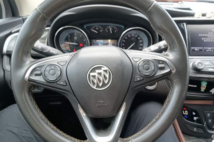 Used Buick Envision 2014 28T Four-Wheel Drive Luxury Model Steering Wheel