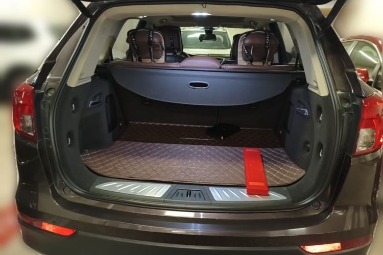Used Buick Envision 2014 28T Four-Wheel Drive Luxury Model Trunk