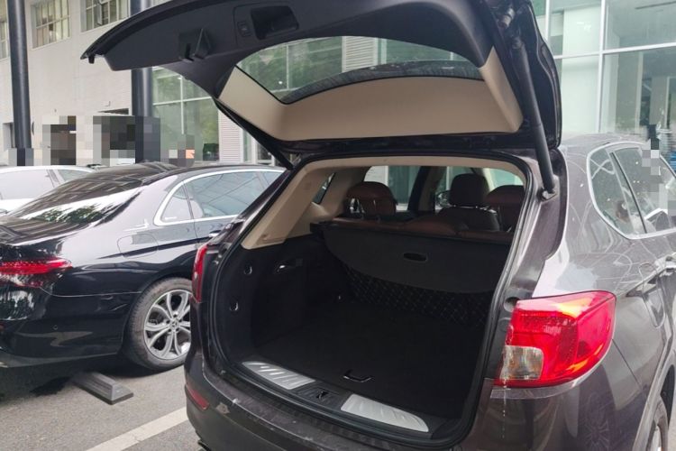 Used Buick Envision 2014 28T Four-Wheel Drive Elite Model Trunk
