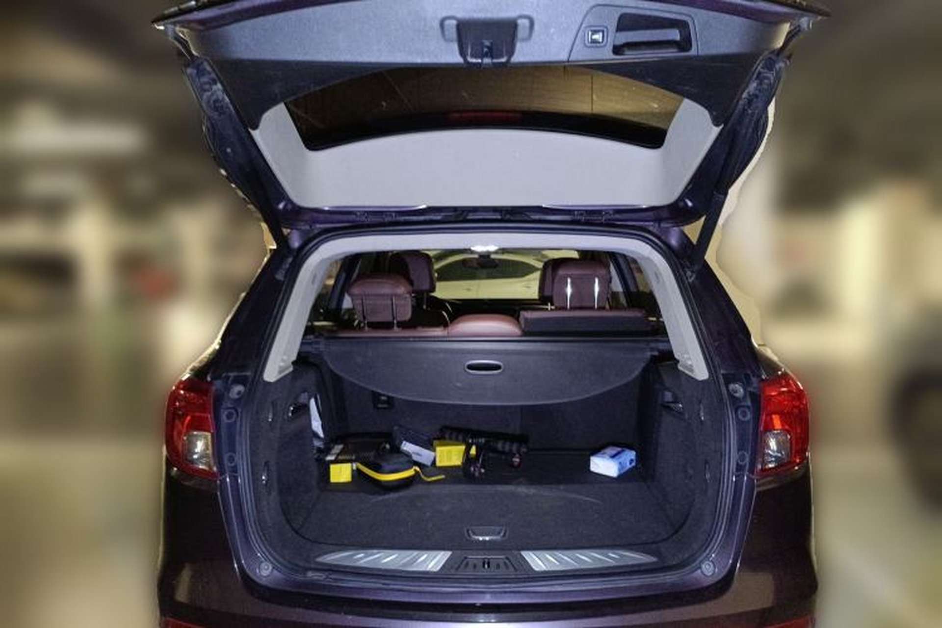 Used Buick Envision 2014 28T Four-Wheel Drive Elite Model Trunk